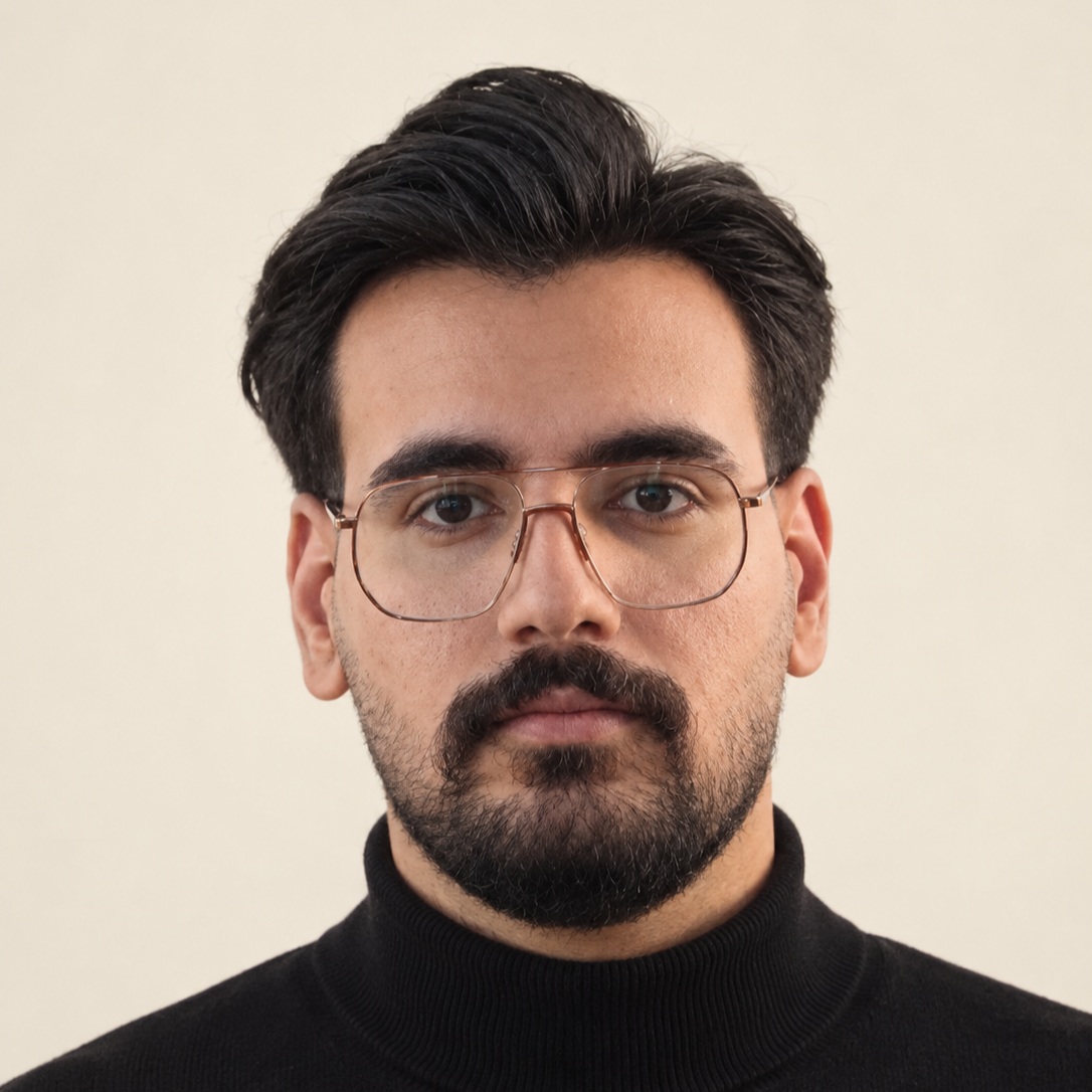 Portrait of Aria Fatahi